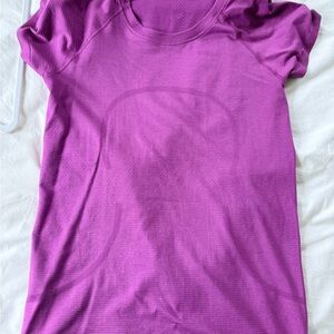 Lululemon Swiftly Short Sleeve Top - Size 8